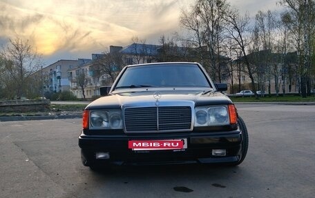 Mercedes-Benz E-Класс, 1992 год, 500 000 рублей, 3 фотография