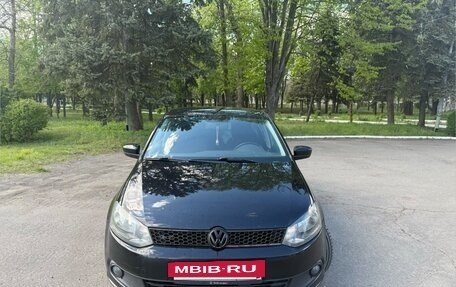 Volkswagen Polo VI (EU Market), 2012 год, 900 000 рублей, 8 фотография