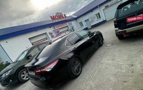Toyota Camry, 2018 год, 3 300 000 рублей, 6 фотография