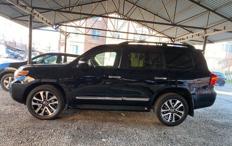 Toyota Land Cruiser 200, 2012 год, 3 650 000 рублей, 2 фотография
