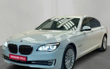 BMW 7 серия, 2012 год, 2 900 000 рублей, 1 фотография