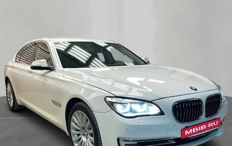BMW 7 серия, 2012 год, 2 900 000 рублей, 7 фотография