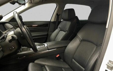 BMW 7 серия, 2012 год, 2 900 000 рублей, 13 фотография