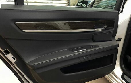 BMW 7 серия, 2012 год, 2 900 000 рублей, 19 фотография