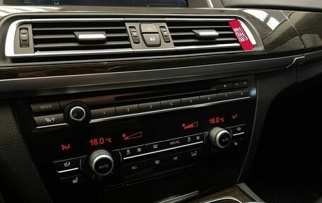 BMW 7 серия, 2012 год, 2 900 000 рублей, 16 фотография