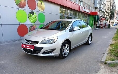 Opel Astra J, 2013 год, 2 фотография
