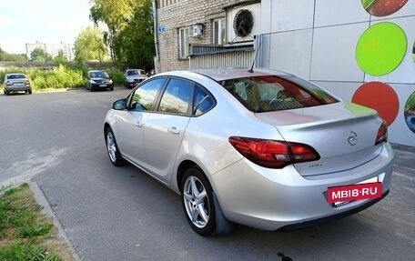 Opel Astra J, 2013 год, 7 фотография