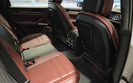 Porsche Cayenne III, 2025 год, 22 690 000 рублей, 17 фотография