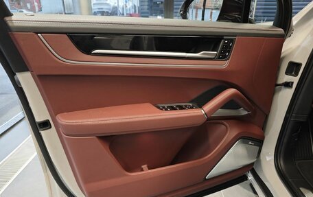 Porsche Cayenne III, 2025 год, 22 690 000 рублей, 23 фотография
