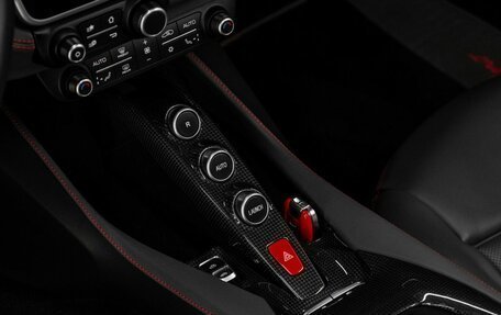 Ferrari Portofino, 2018 год, 21 300 000 рублей, 32 фотография