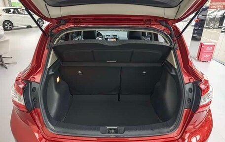 Nissan Tiida, 2021 год, 1 500 000 рублей, 4 фотография