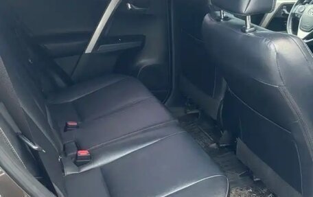 Toyota RAV4, 2019 год, 3 360 000 рублей, 2 фотография