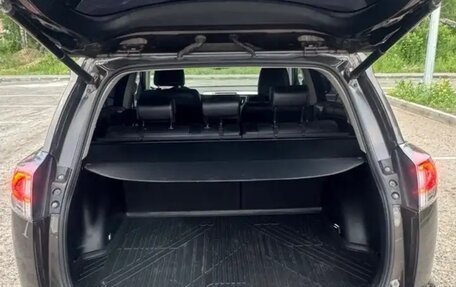 Toyota RAV4, 2019 год, 3 360 000 рублей, 4 фотография