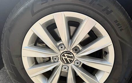 Volkswagen Lavida, 2022 год, 1 100 000 рублей, 4 фотография