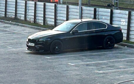 BMW 5 серия, 2015 год, 2 100 000 рублей, 13 фотография