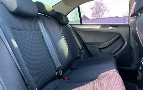 Volkswagen Jetta VI, 2011 год, 962 000 рублей, 9 фотография