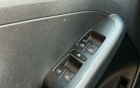 Volkswagen Jetta VI, 2011 год, 962 000 рублей, 13 фотография