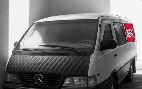 SsangYong Istana, 2003 год, 650 000 рублей, 1 фотография