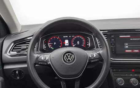 Volkswagen T-Roc I, 2022 год, 1 386 000 рублей, 11 фотография