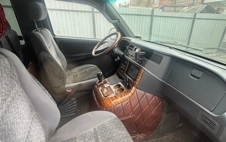SsangYong Istana, 2003 год, 650 000 рублей, 6 фотография