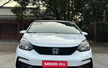 Honda Fit, 2021 год, 1 010 000 рублей, 3 фотография