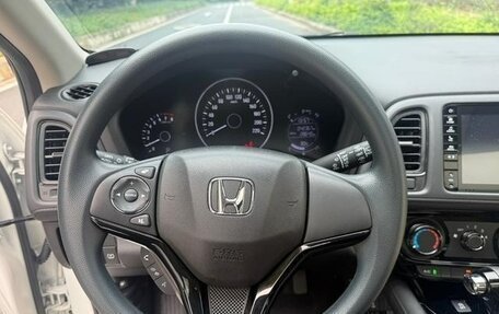 Honda Vezel, 2022 год, 1 450 002 рублей, 14 фотография