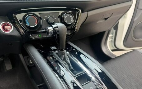 Honda Vezel, 2022 год, 1 450 002 рублей, 15 фотография
