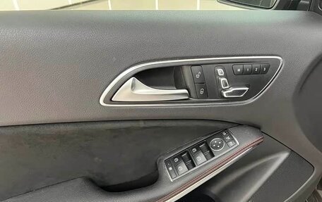 Mercedes-Benz A-Класс, 2017 год, 1 700 000 рублей, 13 фотография