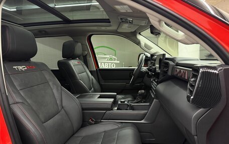 Toyota Tundra, 2023 год, 7 850 000 рублей, 17 фотография