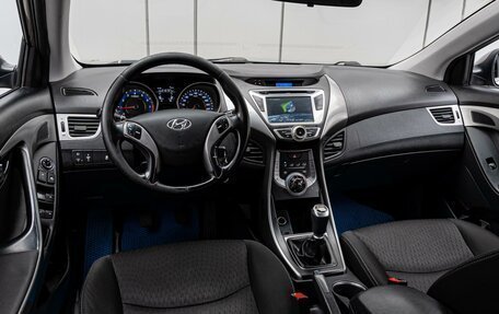 Hyundai Elantra V, 2012 год, 898 000 рублей, 6 фотография