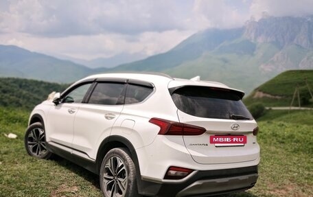 Hyundai Santa Fe IV, 2019 год, 3 650 000 рублей, 3 фотография