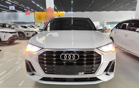 Audi Q3, 2021 год, 1 800 000 рублей, 3 фотография