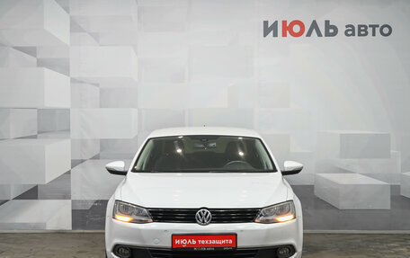 Volkswagen Jetta VI, 2013 год, 950 000 рублей, 3 фотография