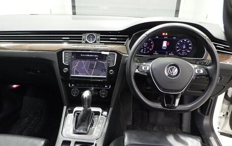 Volkswagen Passat B8 рестайлинг, 2018 год, 1 350 000 рублей, 5 фотография
