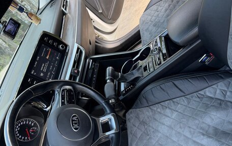 KIA K5, 2020 год, 2 900 000 рублей, 25 фотография