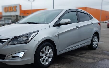 Hyundai Solaris II рестайлинг, 2016 год, 850 000 рублей, 3 фотография