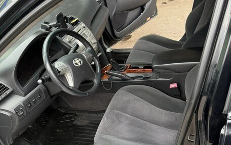 Toyota Camry, 2011 год, 820 000 рублей, 2 фотография