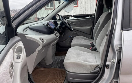 Nissan Tino, 2001 год, 289 000 рублей, 8 фотография