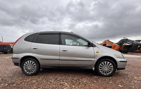 Nissan Tino, 2001 год, 289 000 рублей, 14 фотография