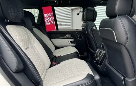Land Rover Range Rover IV рестайлинг, 2019 год, 8 000 000 рублей, 30 фотография