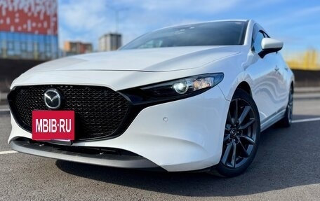 Mazda 3, 2019 год, 1 700 000 рублей, 8 фотография