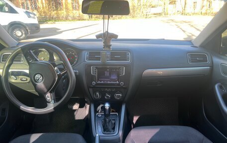 Volkswagen Jetta VI, 2015 год, 940 000 рублей, 8 фотография