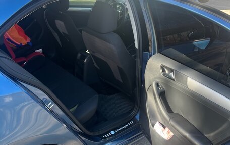 Volkswagen Jetta VI, 2015 год, 940 000 рублей, 4 фотография