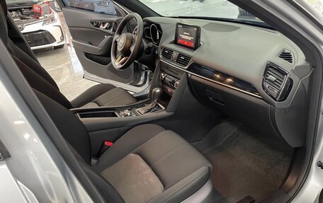 Mazda CX-4, 2021 год, 2 200 000 рублей, 9 фотография