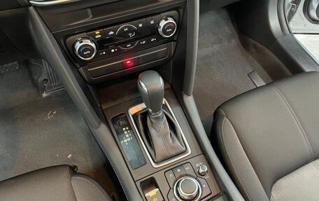 Mazda CX-4, 2021 год, 2 200 000 рублей, 10 фотография