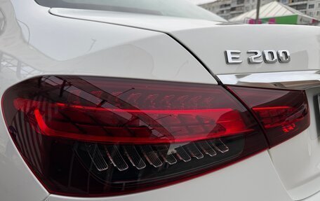 Mercedes-Benz E-Класс, 2022 год, 5 100 000 рублей, 14 фотография