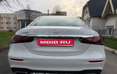 Mercedes-Benz E-Класс, 2022 год, 5 100 000 рублей, 6 фотография