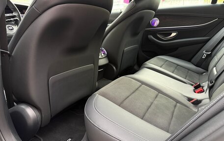 Mercedes-Benz E-Класс, 2022 год, 5 100 000 рублей, 23 фотография