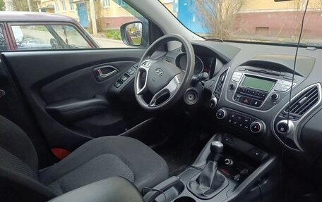 Hyundai ix35 I рестайлинг, 2010 год, 1 100 000 рублей, 6 фотография