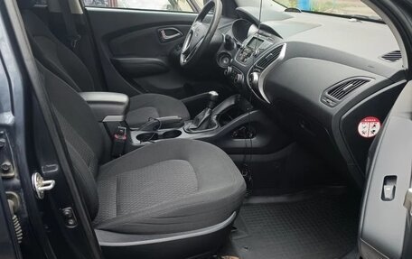 Hyundai ix35 I рестайлинг, 2010 год, 1 100 000 рублей, 8 фотография
